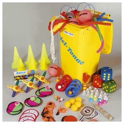 SET IGRAČ V 240 l PLASTIČNEM ZABOJNIKU NA KOLESIH S KLJUČAVNICO